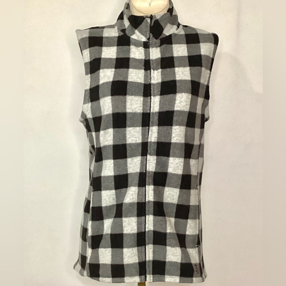 Cuddl Duds Black and Off WhiteBuffalo Check Plaid Zip Front Vest